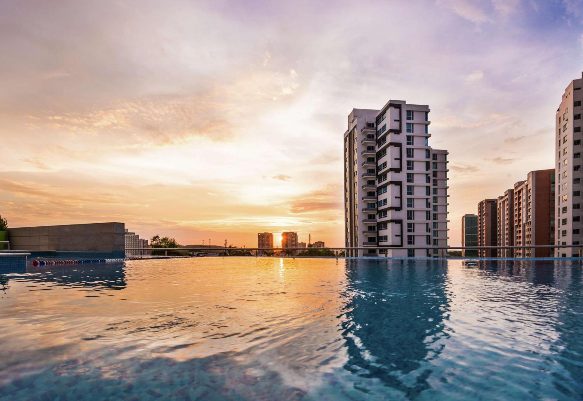 Hilton Garden Inn Barranquilla Барранкилья Экстерьер фото